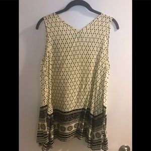 She and Sky Tops - Loose fitting She and Sky Top.. PERFECT FOR SUMMER She and Sky Tops - Loose fitting She and Sky Top.. PERFECT FOR SUMMER